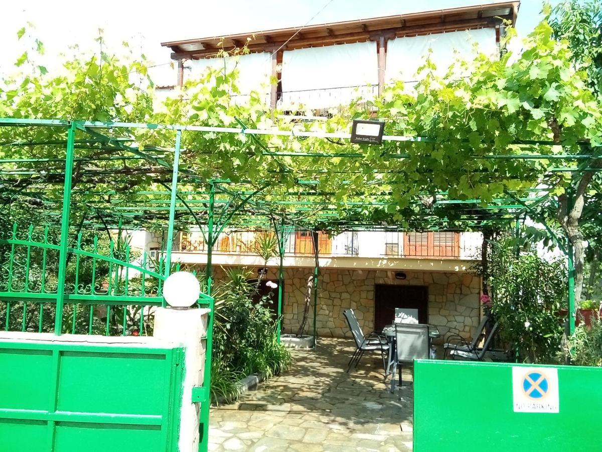 Studios Thomas Limenária Kültér fotó